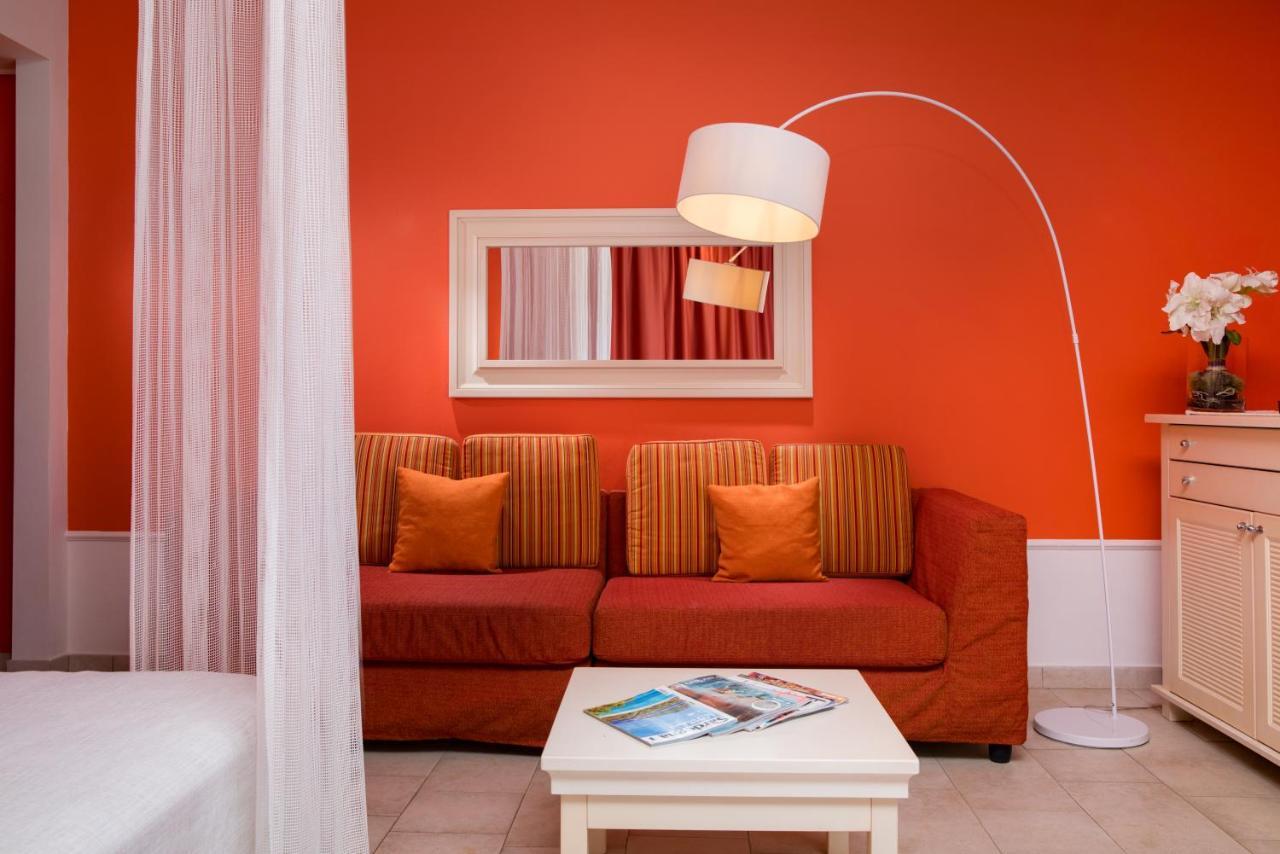 Lu' Hotel Riviera Карлофорте Екстериор снимка